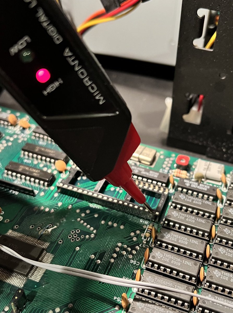 labrador8088's tweet photo. Trying to resurrect an Vtech laser 8086 turbo XT/3.  Luckily I have the schematics. But think I need to borrow a proper scope for this one. #retrocomputing https://t.co/EEoKc9poVf