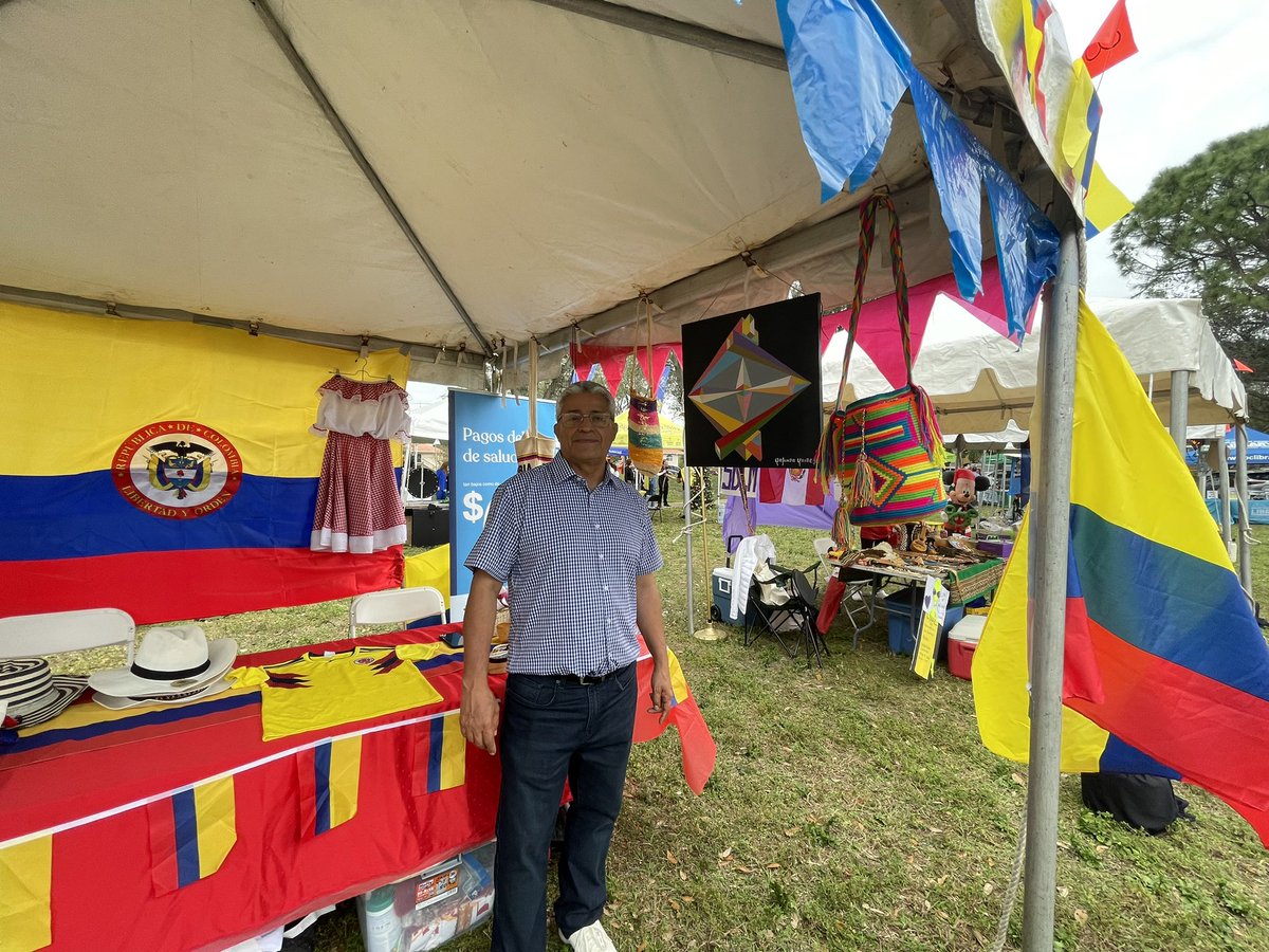 Starting 2024 at Fiesta de Pueblo & Business Expo, showcasing our rich culture! Our District leaders and LIA students were present and contributing to its success. @pbcsd @Ed_Tierney1 @FHAChamber @lia_jilhs @pvcobrashs @LCSwainMiddle @SantalucesHS @jupiter_high