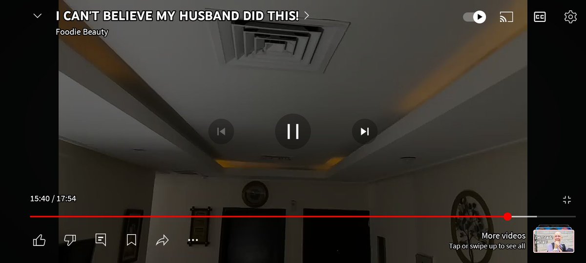 makesmesmile49's tweet photo. @ytunderground23 I'll suck at computer stuff &amp; my opinion of FB's apt is an observation. I don't know any other way to show the DIFFERENCE between the 2 apts was to screen shot them. The 2 apts are diff,.its in the hallways to the other rooms 1 turns left the other goes straight back  #yaba https://t.co/Qu9y7Qdmzy