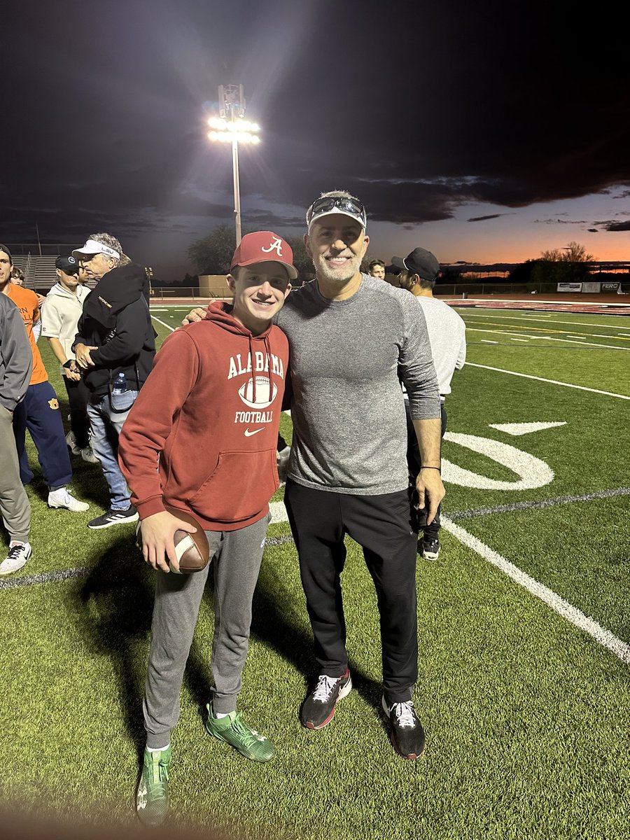 DavidAmos_QB's tweet image. Fun week at Coach Mazzone’s camp in Scottsdale, Arizona. Enjoyed working with Coach Calhoun, Kurt Warner & Josh Booty too. @NzoneFootball @ArmedDangerQBS @kurt13warner @JoshBooty10