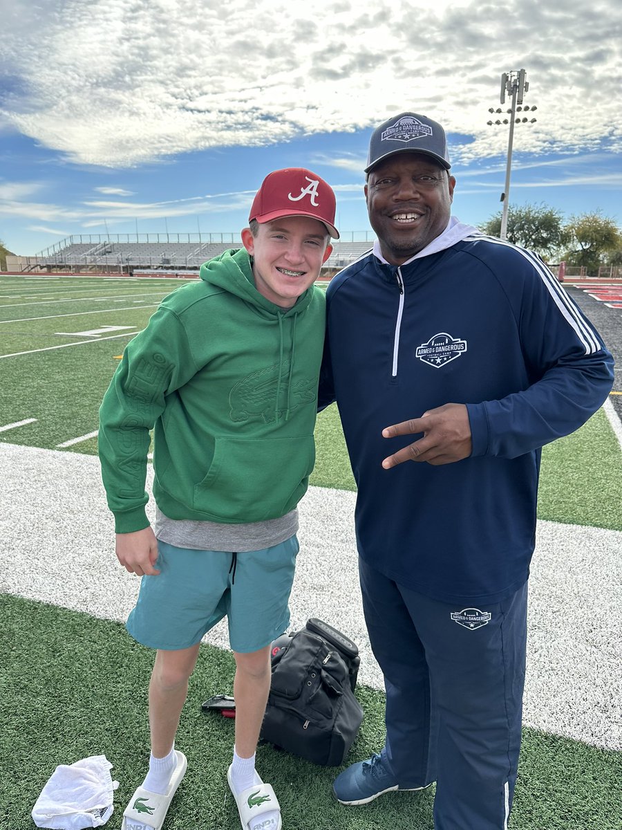 DavidAmos_QB's tweet image. Fun week at Coach Mazzone’s camp in Scottsdale, Arizona. Enjoyed working with Coach Calhoun, Kurt Warner & Josh Booty too. @NzoneFootball @ArmedDangerQBS @kurt13warner @JoshBooty10