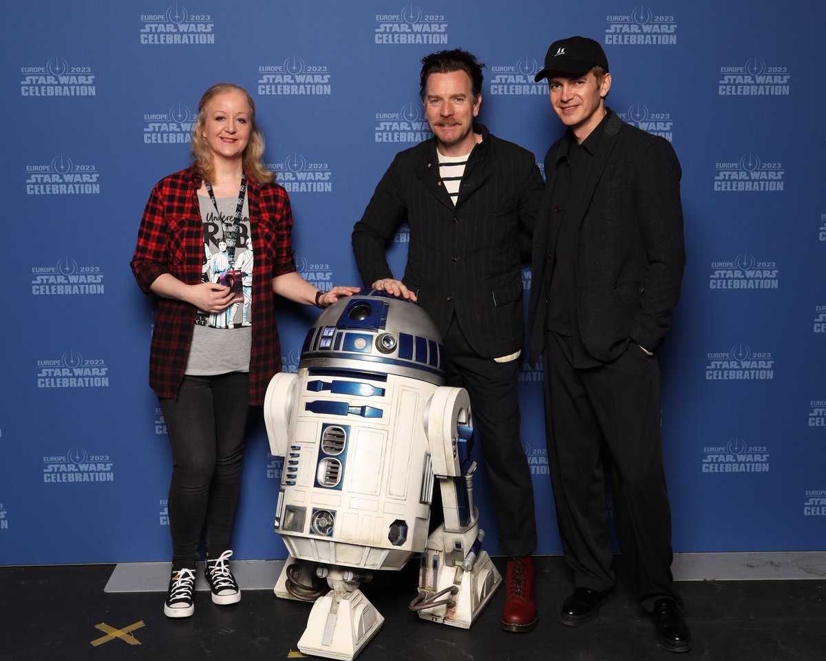 Wendigo_Jill's tweet photo. Anakin Skywalker is my favourite Star Wars character. Highlight of 2023 was meeting Hayden Christensen and @MattLanter π€
#StarWars #Anakin #AnakinSkywalker #TheCloneWars #SWCE23 #starwarscelebration https://t.co/oOsFFpqRnr