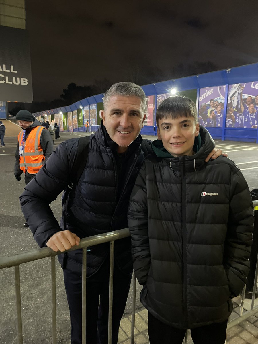 dtwoody34's tweet photo. Chelsea (A) β½οΈ
#pnefc
#rlswa https://t.co/hsgWjSvswA