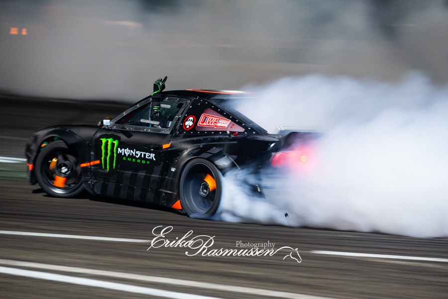 .<a href="/danyneville/">IG: @DanyNeville</a> tearing it up at the Emirates Drift Championship Round 2 <a href="/ymcofficial/">Yas Marina Circuit</a>