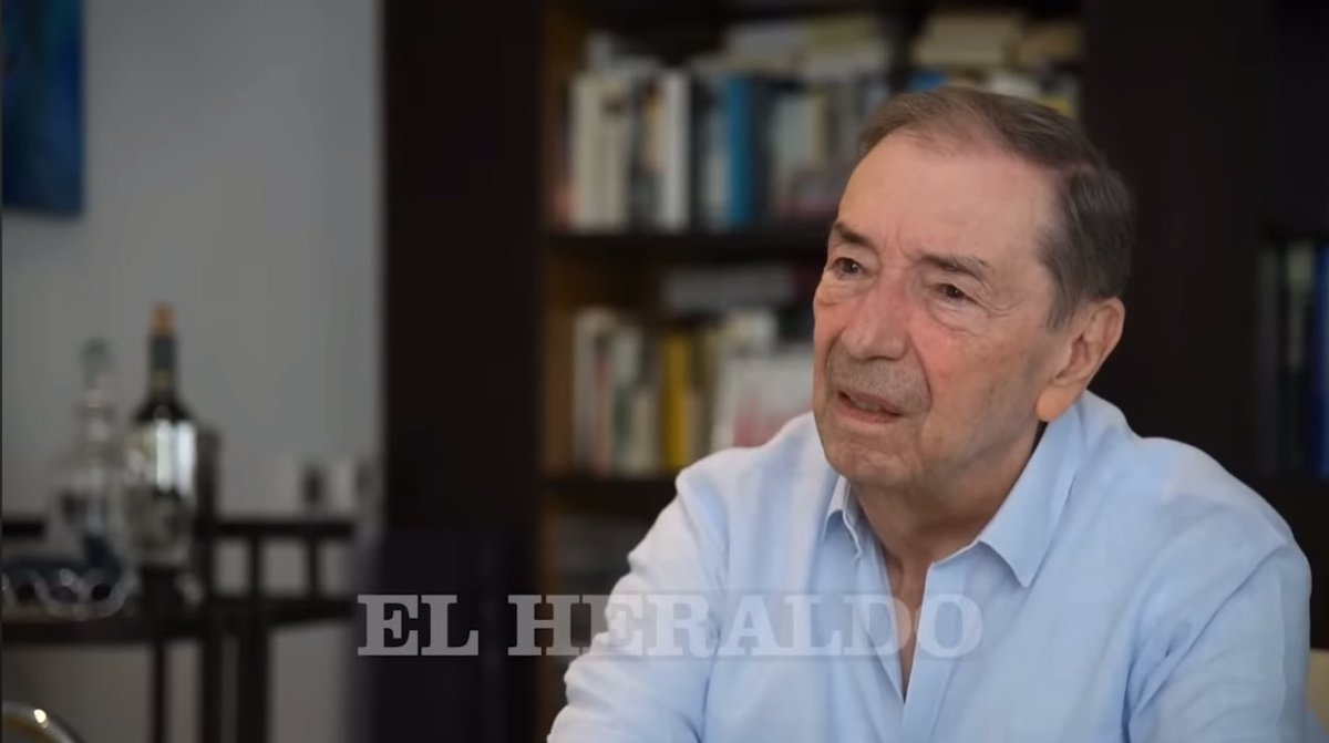 DlaRans_'s tweet photo. Hace unos días estaba viendo la entrevista de El Heraldo cuando se fichó a Juanfer, Fuad le preguntaron sobre el centenario de @JuniorClubSA 🧵 https://t.co/BAZ8QYoU8E