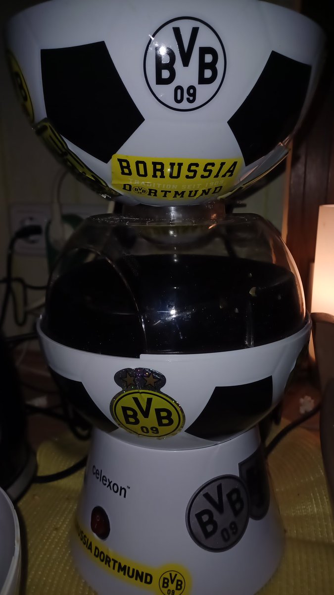 BastianDriller's tweet photo. #USA 🇺🇸
#AmerikanischeKüche 🇺🇸🤌🏻😍🥰🤤😋
#Popcorn 🍿🇺🇸🤌🏻😍🥰🤤😋
#BVB
@HexeHanna8 @BVB @back_andy_09
@BertaKomor @BorussenBiene09
@Celestials_s @SchroderDemila
🌟🖤💛🖤🌟💛🖤💛🌟🖤💛🖤🌟
👇🏻Am Mittwoch wurde meine neue
👇🏻 #Popcornmaschine
👇🏻von #Celexon geliefert😀🖤💛 https://t.co/mSwGmFLwRz
