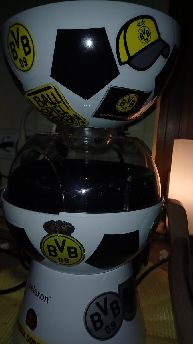 BastianDriller's tweet photo. #USA 🇺🇸
#AmerikanischeKüche 🇺🇸🤌🏻😍🥰🤤😋
#Popcorn 🍿🇺🇸🤌🏻😍🥰🤤😋
#BVB
@HexeHanna8 @BVB @back_andy_09
@BertaKomor @BorussenBiene09
@Celestials_s @SchroderDemila
🌟🖤💛🖤🌟💛🖤💛🌟🖤💛🖤🌟
👇🏻Am Mittwoch wurde meine neue
👇🏻 #Popcornmaschine
👇🏻von #Celexon geliefert😀🖤💛 https://t.co/mSwGmFLwRz