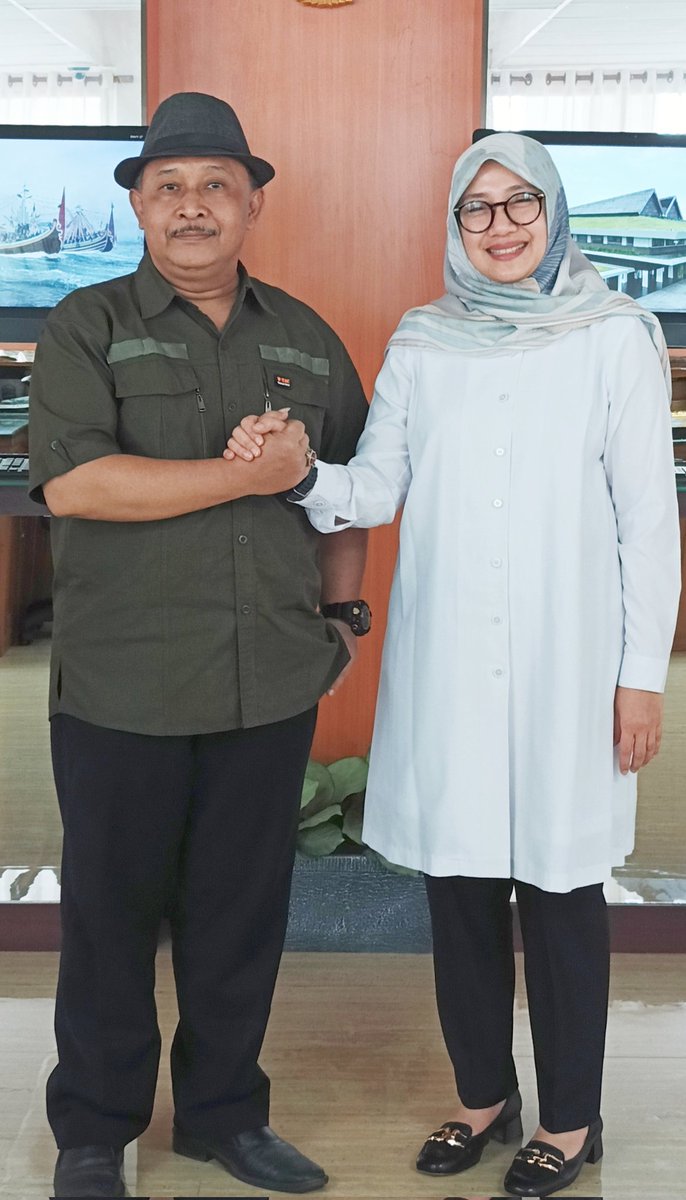 PoldesInfo's tweet photo. Semangat full buat Bunda Ipuk Fiestiandani membangun Banyuwangi agar menjadi lebih baik pagi....!👍👍🇮🇩💪💪 https://t.co/McIgDXrpRn