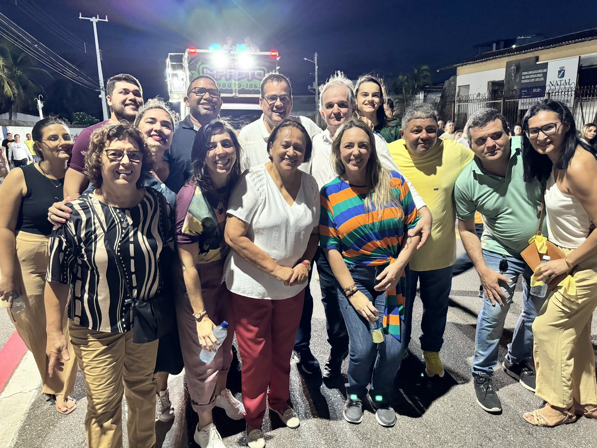 fatimabezerra's tweet photo. Peço que o Santos Reis Magos e a Deus que continuem a nos inspirar na luta por um RN na direção certa, com paz e justiça social!

Viva os Santos Reis Magos!

@arqnatal 
@natbonavides 
@DepUbaldo 
@herberthsena 
@veranapaula 
@samandaalves 
@IrisMariaOlivei 
@julioprotasiorn https://t.co/ZI3Ub9Dxwi