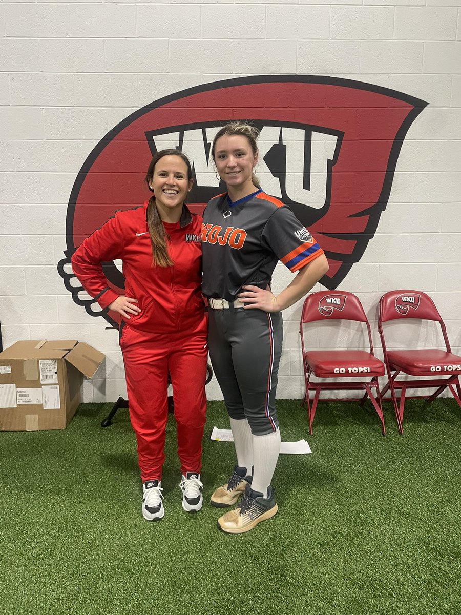 Emma Mayes tweet media