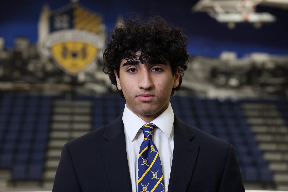 SIHSH0CKEY's tweet photo. 🚨🚨🚨 GOAAALLLLLL 🚨🚨🚨

He just won't give up! Senior Forward Adam Mustafa finds his own rebound and responds, scoring the 2nd goal of the night for the Wildcats with 13:34 remaining in the 2P. 

Saint Ignatius leads 2-1.

#GoCats | #Family https://t.co/3HuEXCUANY