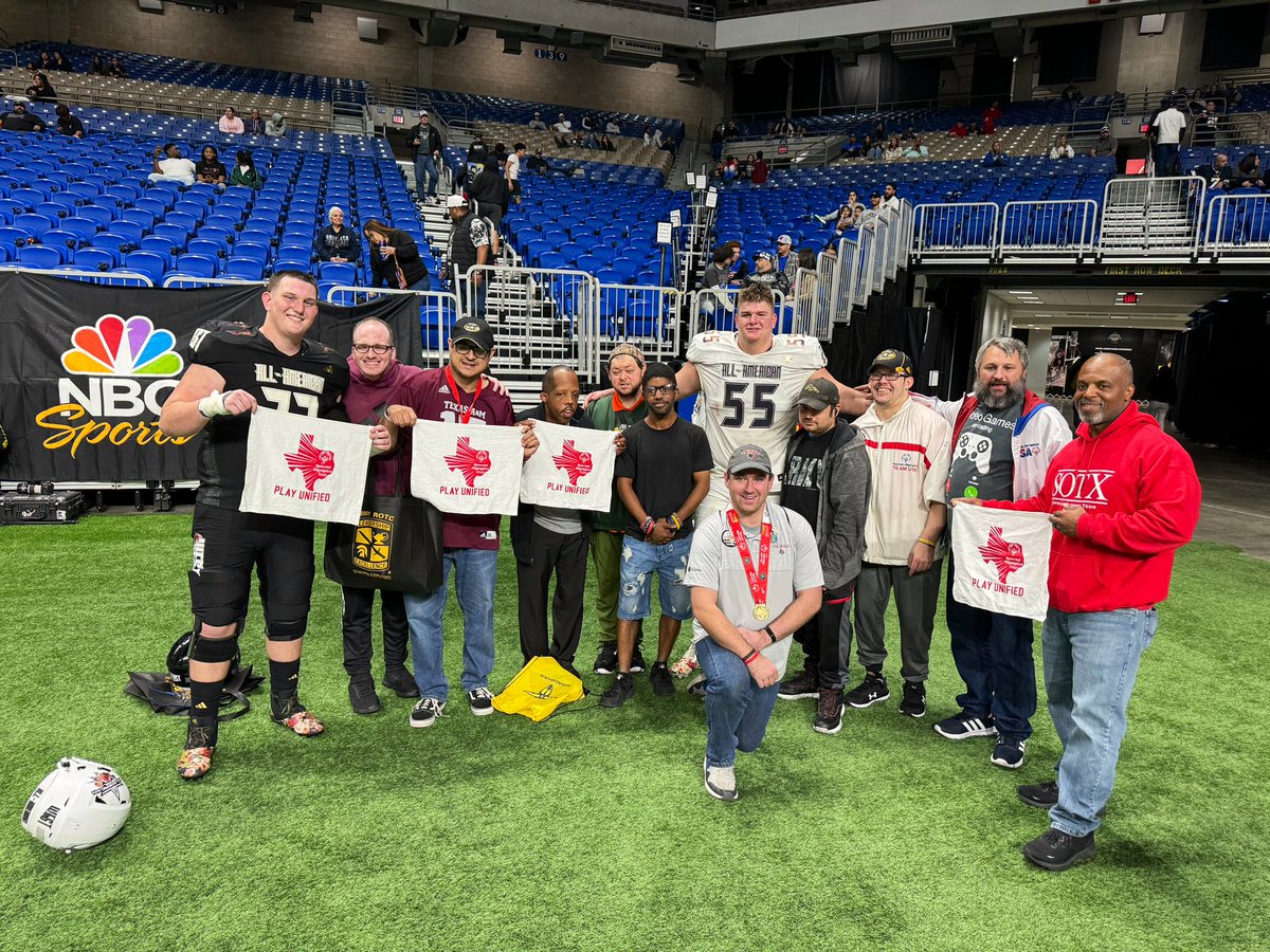 Highlight of the day‼️ Thank you @SpecialOlympics for allowing me to be included with these amazing people.  Thank you for all you do. #playunified @cousins_cooper @AABonNBC  #AllAmericanBowl