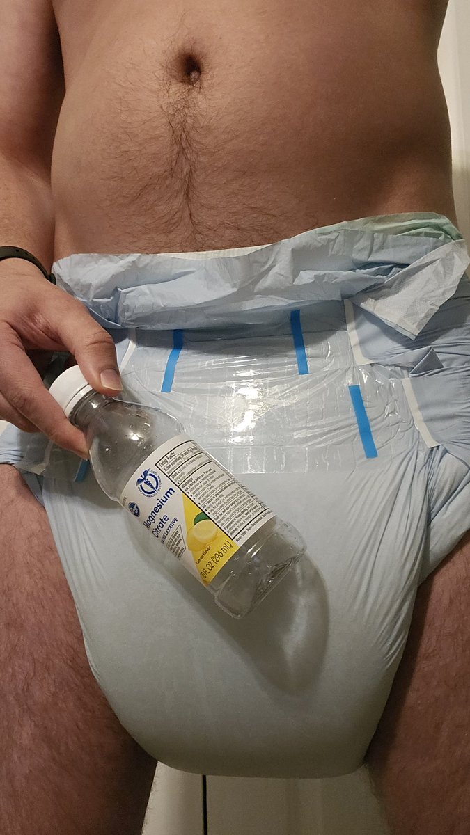 Memezsz's tweet photo. Times up! Mommy was very excited to check my diapers and found that I in fact failed my second chance to avoid punishment... wish me luck. #extrathickdips #Memezsz #soakeddiaper #abdl #abdlcouple #abdlcommunity https://t.co/dIsD31JPxG
