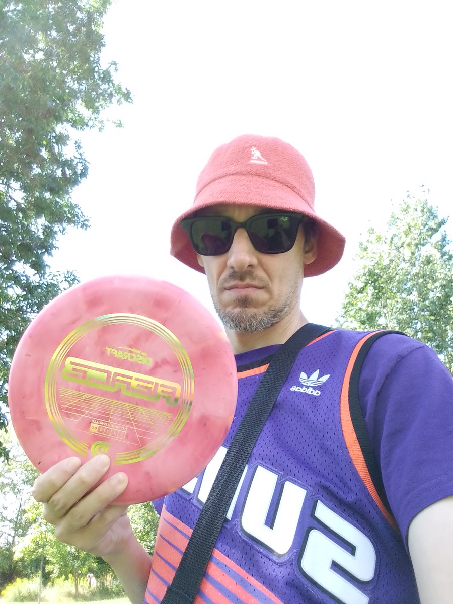 I have not played Disc Golf in 3 months.  I hate winter!
#discgolf #ihatewinter #discraft #fiercepierce