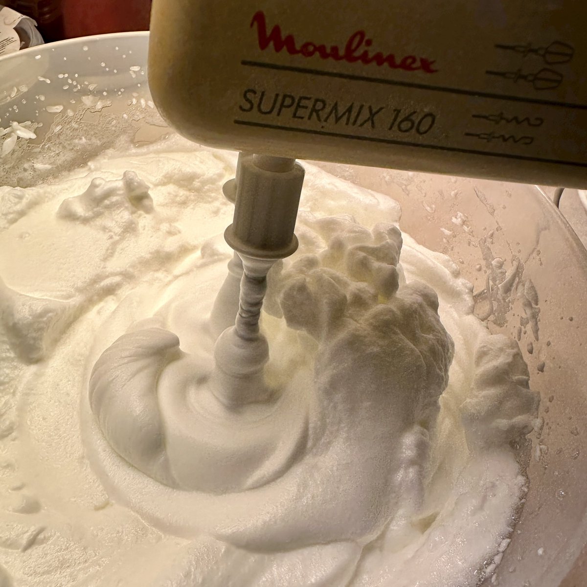 josenunes's tweet photo. dia de fazer o sericaia de reis 🧑‍🍳👑 https://t.co/h1c0guVk22
