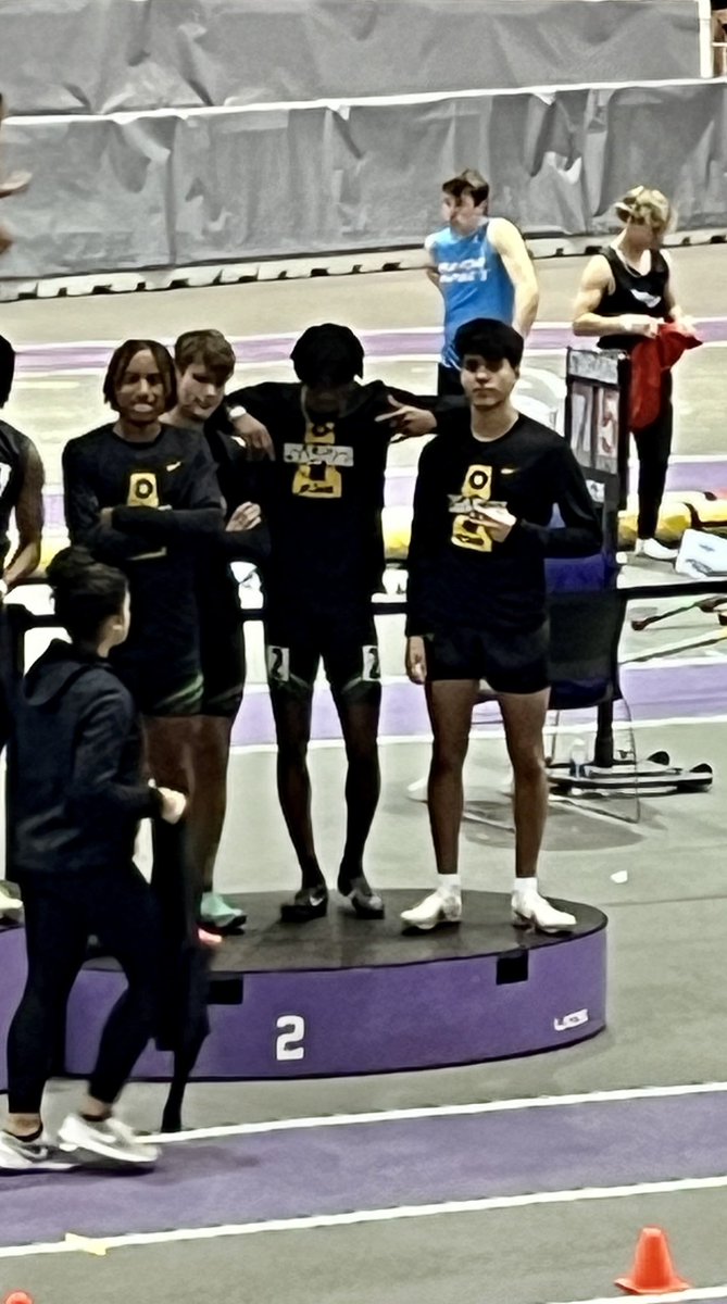 JoeyDeLuna13's tweet photo. Proud of @IlanDeLuna25!  First Indoor meet of the season! Congrats on qualifying for Nationals. #Believe @XcChurchill #SASWIFT @WCRonHarris https://t.co/khgDChdEAJ
