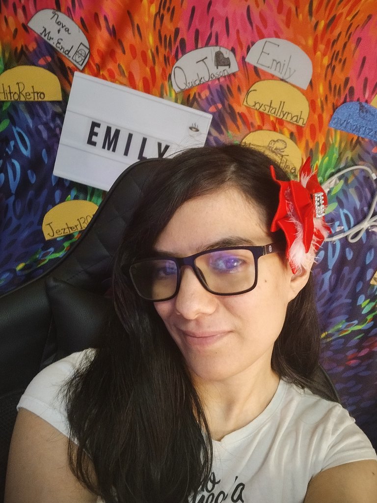 IT'S MY FIRST STREAM OF THE NEW YEAR!! I'm excited to see what awesome things are in store!

We're doing things a little different this year with a more chillax schedule, so get in here!

LIVE:
twitch.com/ChicaDeAwesome