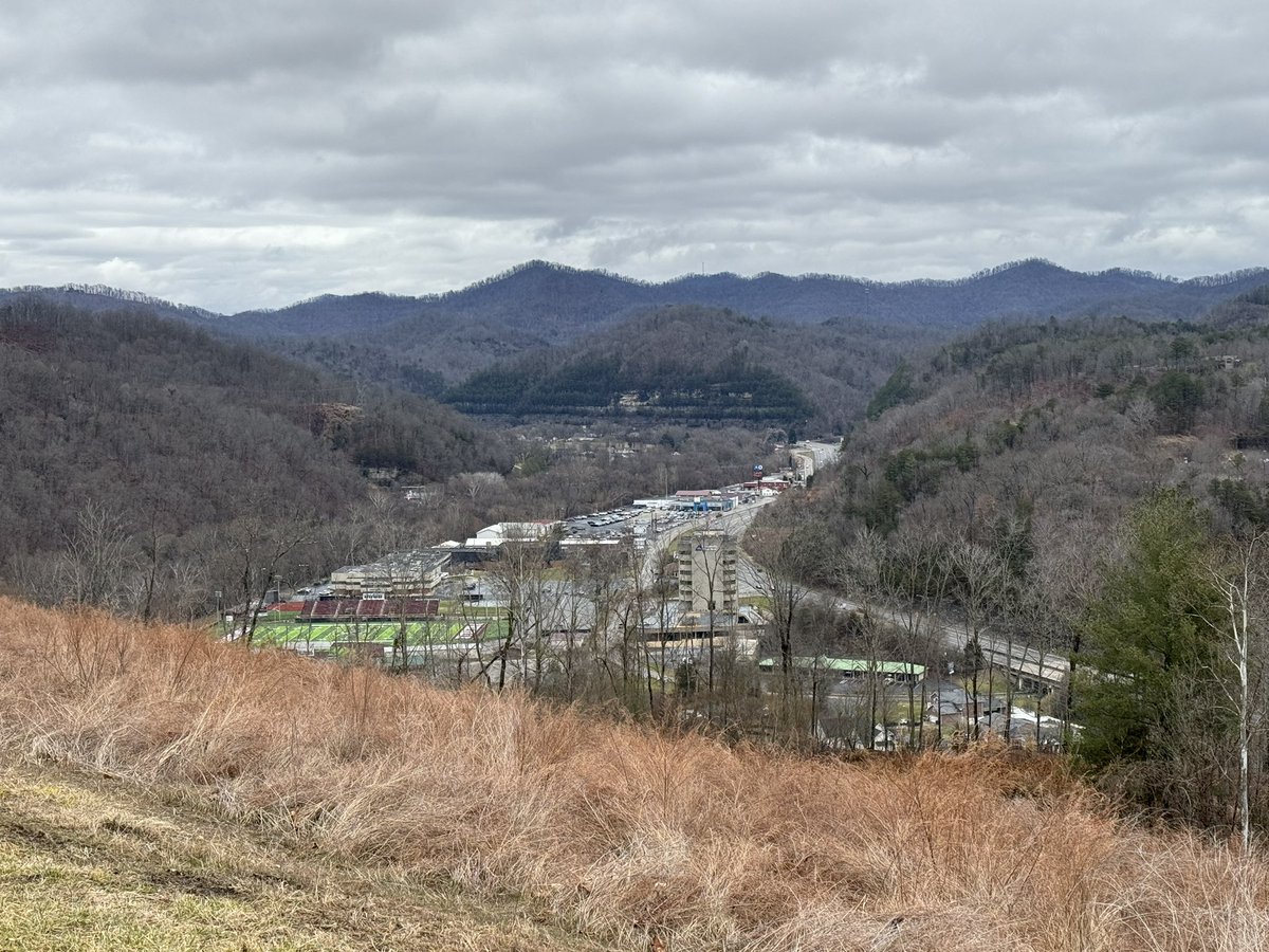 Ethan Teall (@ethanteall) on Twitter photo Excited to receive another offer from <a href="/UPIKEFOOTBALL/">UPIKE FOOTBALL</a>. Thank you <a href="/CoachFipps/">Corey Fipps</a>, <a href="/CoachWCinelli/">Will Cinelli</a> @CoachJElamin & <a href="/CoachMikeHarris/">Coach Harris</a> for a great visit. Love the campus, facilities and the future facilities #BEARMOUNTAIN (if you know you know) Excited to receive another offer from <a href="/UPIKEFOOTBALL/">UPIKE FOOTBALL</a>. Thank you <a href="/CoachFipps/">Corey Fipps</a>, <a href="/CoachWCinelli/">Will Cinelli</a> @CoachJElamin & <a href="/CoachMikeHarris/">Coach Harris</a> for a great visit. Love the campus, facilities and the future facilities #BEARMOUNTAIN (if you know you know)