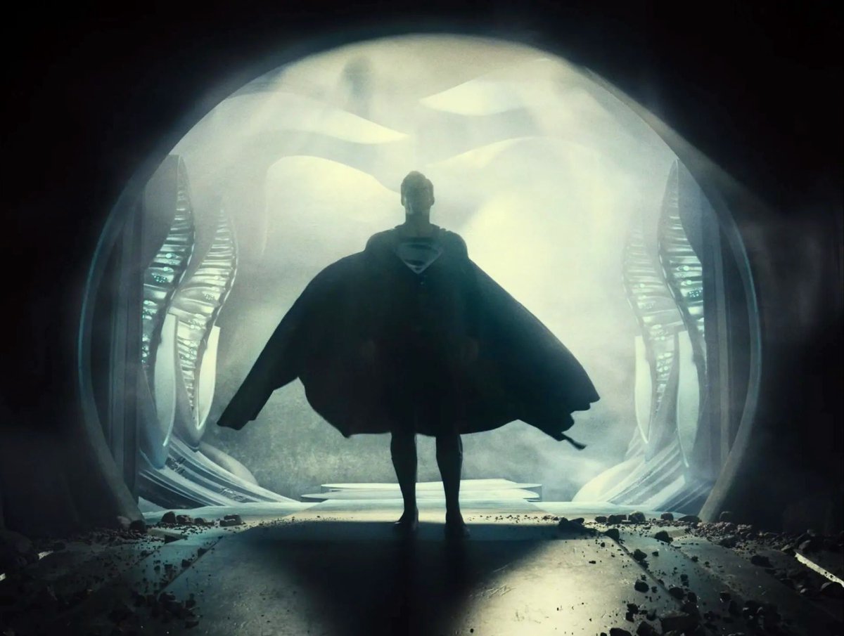mofromyt's tweet photo. These shots of Superman in ZSJL https://t.co/GO3Sw2bUQh