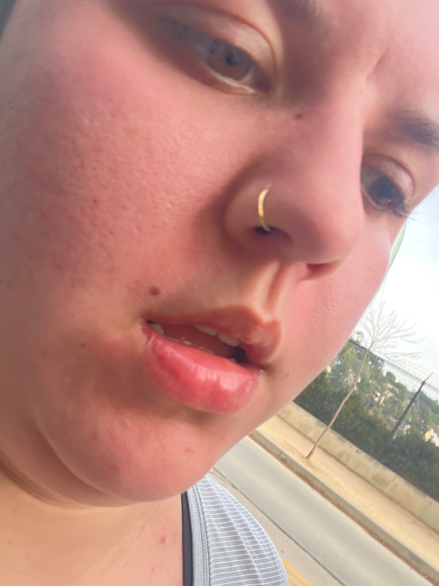 sweatingagain's tweet image. Ngl intervals toasted me slightly this afternoon. attached is a photo of me I took by #accident. Enjoy my #vulnerability 🫶🏼 and oh yeah I’m #sweatingAGAIN !