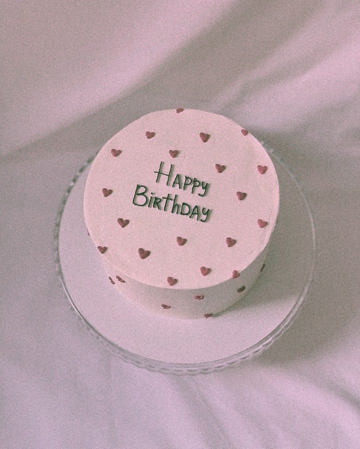 Happy birthday to me! Bye bye 20 years, welcome 21! 🎂🥳