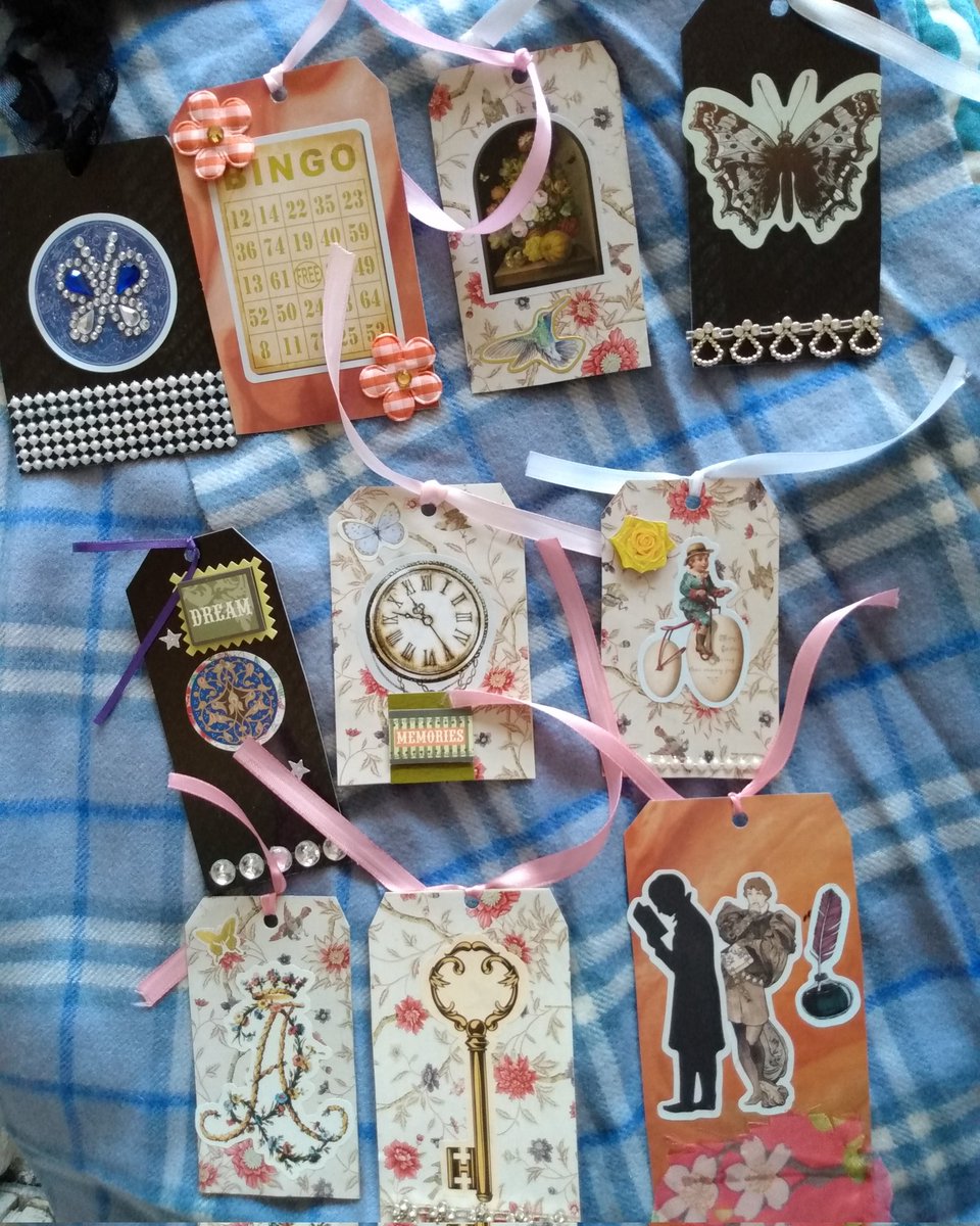 authorejamie's tweet image. #journaltags and #bookmarks I'm selling in my Etsy store. They come in packs of 10 w a variety of sizes+ decorations. cutoutcraftkits.etsy.com 
#crafts #scrapbooking #junkjournal #artjournal #bookmarks #books #bookstagram #amreading #etsyseller #etsyshop #etsyrestock #papercraft