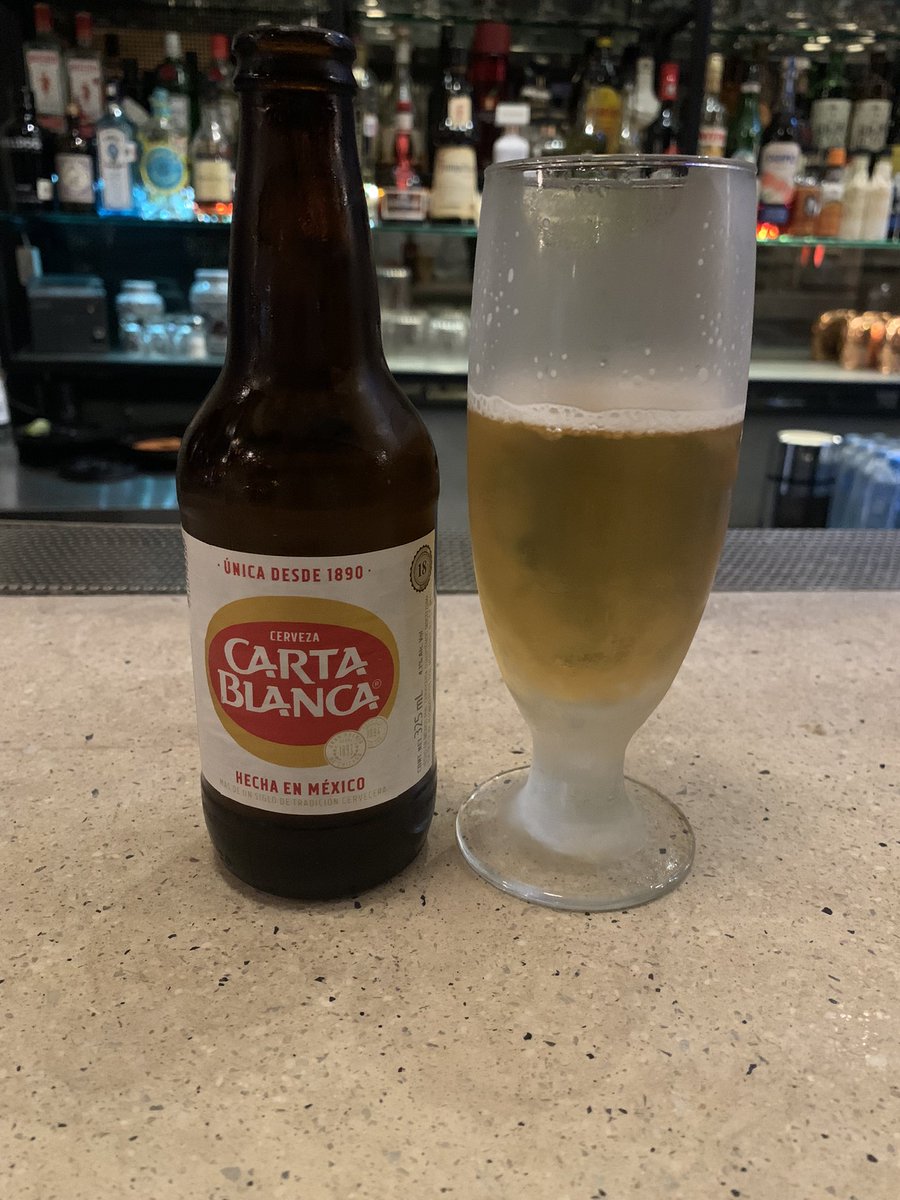 Salud con la de mi señor padre.