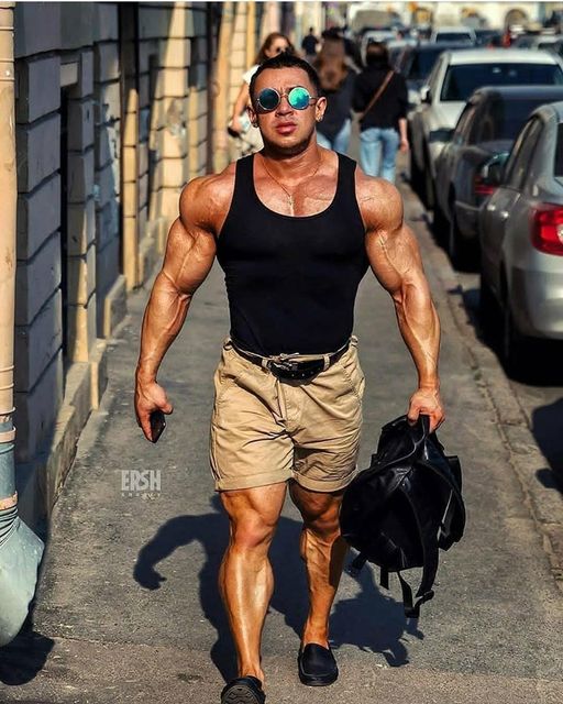 Ripped Body
💪💪🏋️‍♂️🏆
#bodybuilding #bodybuilder #bodybuildingmotivation #ifbb #ifbbpro #ifbbproleague #fitness #fitnessmotivation #gym #gymmotivation #workout #workoutmotivation #chrisbumstead #cbum #cbummotivation #mrolympia #posing #bodybuildingposing #classic #classicphysique