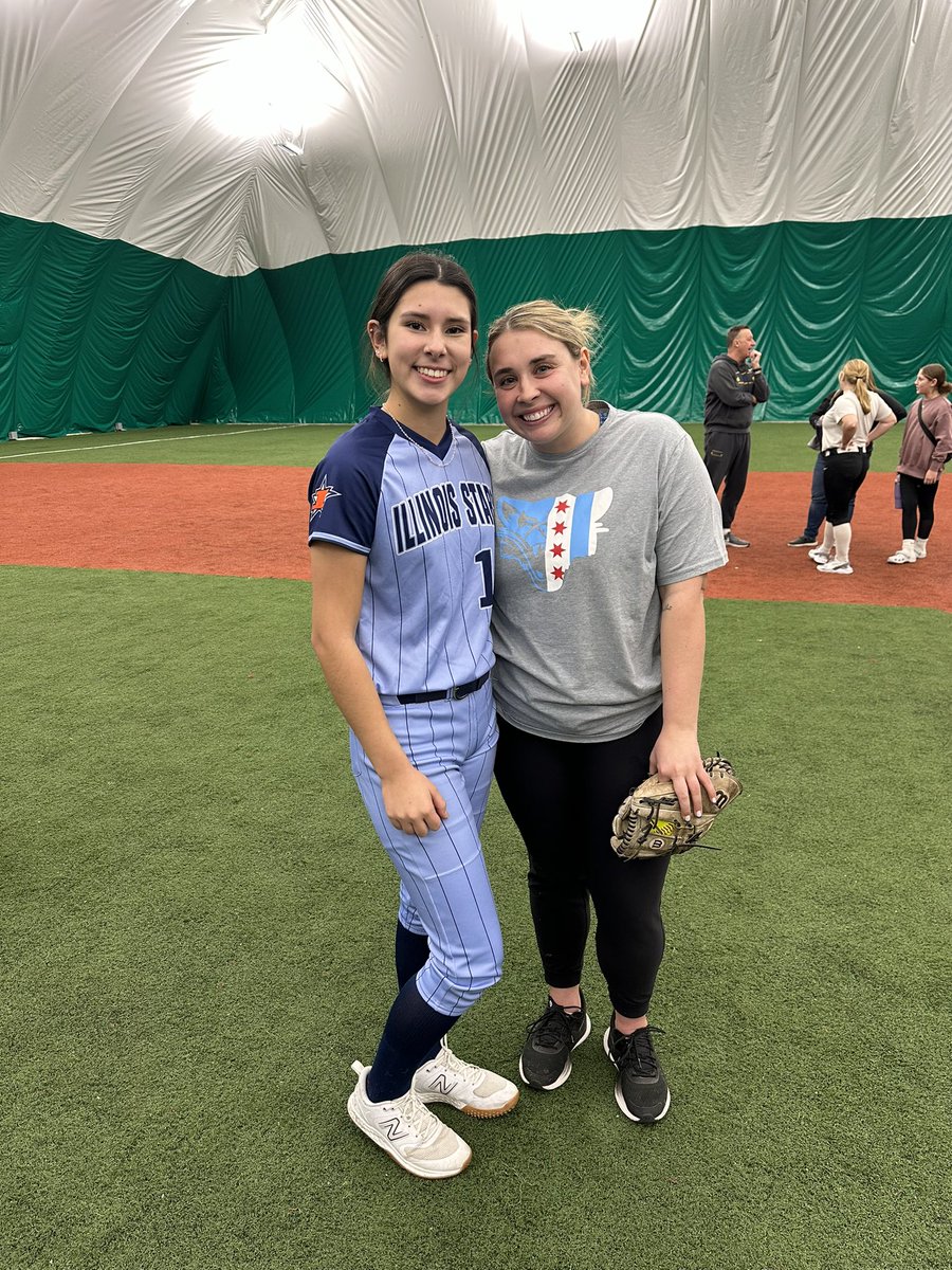 _AnaNRamirez's tweet photo. I had a great time at the Dobbins Midwest Collegiate Winter Instructional and Exposure Clinic. Thank you to all of the coaches for this opportunity. @SXUsoftball @torikeilman @MarianSoftball @claireschapker @cierra_taylor16 @LewisSoftball @PNWSoftball @IllinoisStars https://t.co/YIASntsPiy