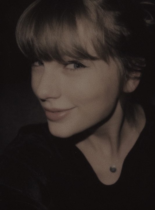 now i'm living in your camera roll, no trace of my scent in your apartment anymore