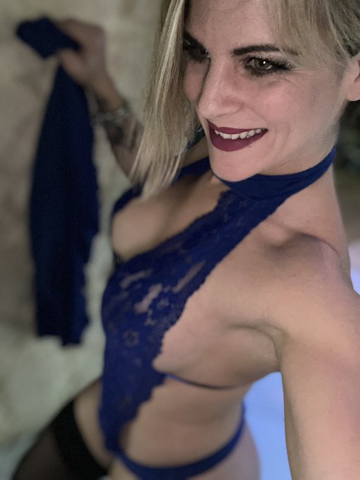 On ce retrouve ce soir au club le Ch&ecirc;ne club &agrave; corde tour.  @LumaCarie1   https://t.co/l5U0ULdohd https://t<a href="/tag/tournage"class="tags"><span>#tournage</span></a>