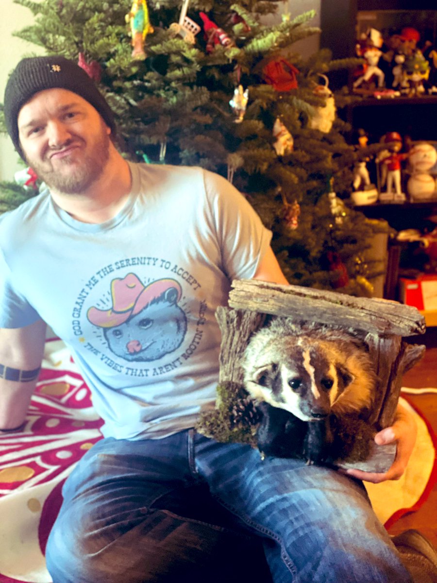 birb_check's tweet image. His name is Buford Beaver.   He hitched a ride home from the #denver National Wester Stock Show.

Did I score?!