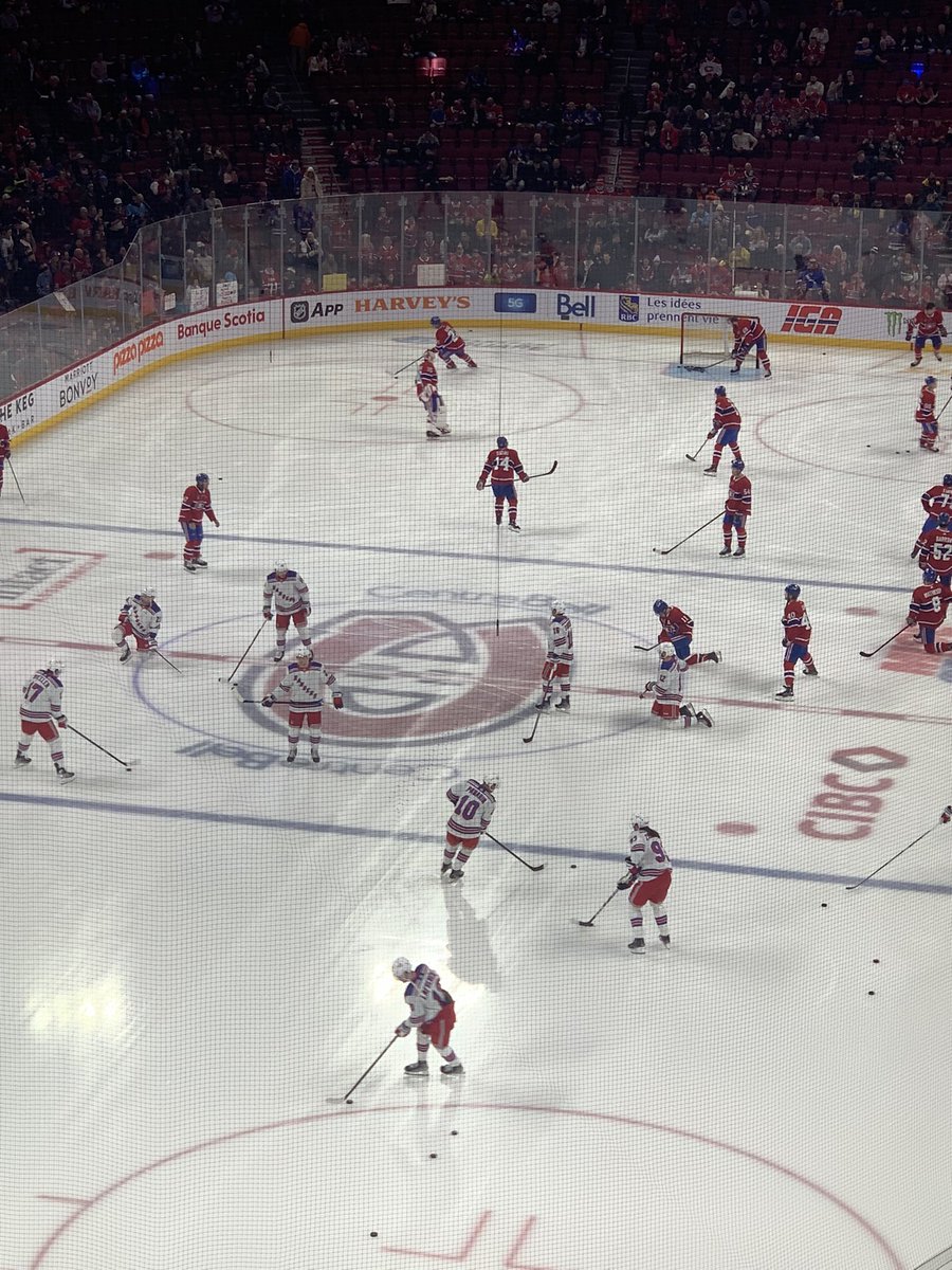 SailorGerry73's tweet photo. Ehhh Rangers are in Town #BellCenter Montreal 😃😃🏒⚓️🎶🇺🇸🇨🇦 https://t.co/XAwJlAlk0A
