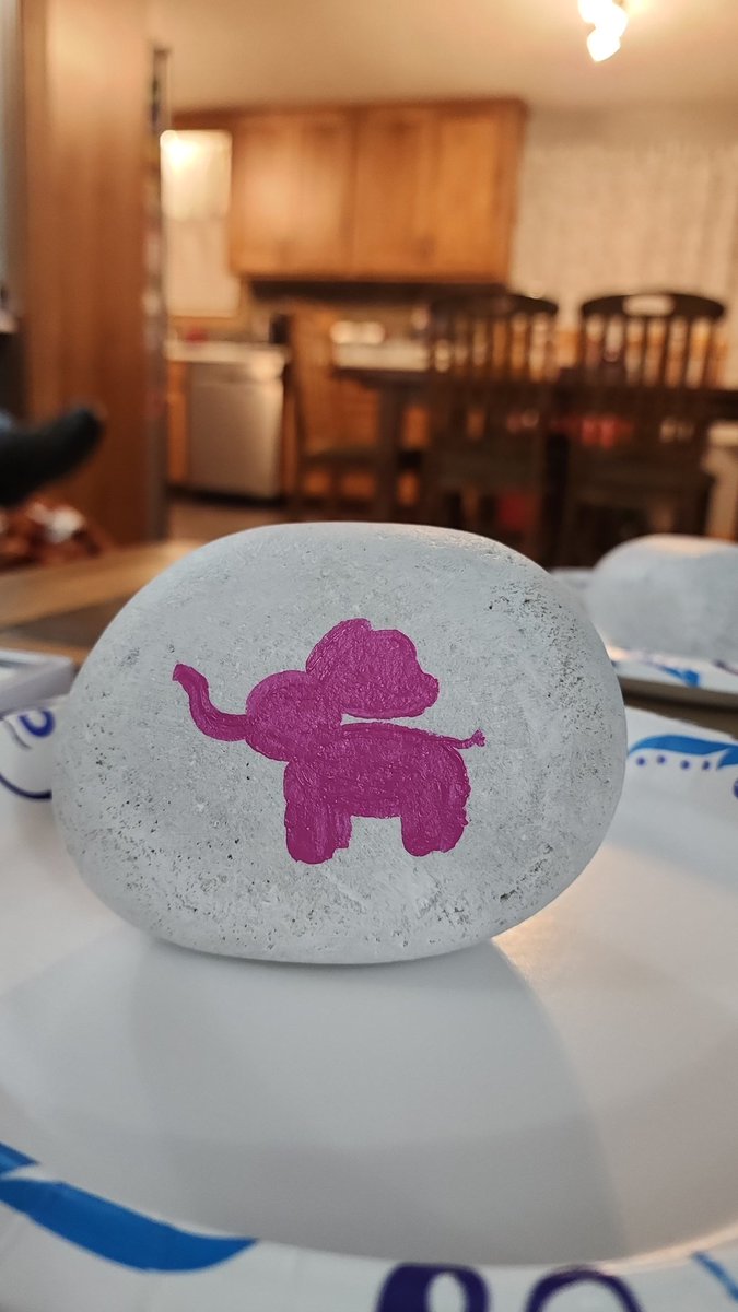 LadyEmbric's tweet photo. Uh.. I missed yesterday. So Day... 12? 11? 1? Idk... >.> someone please comment and tell me.... also I got my nails done today and meant to show you guys the rock I painted for my mom yesterday.. you know.. yesterday >//> https://t.co/wGcsB8zszL
