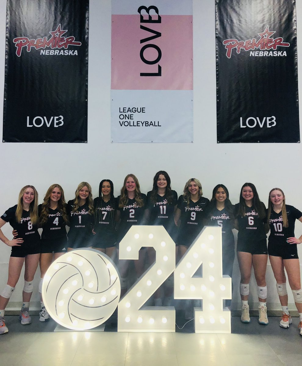 Premier_15Gold's tweet image. Media Day 2024!! 🤩📸❤️

#goPremierVB | #StrongerTogether