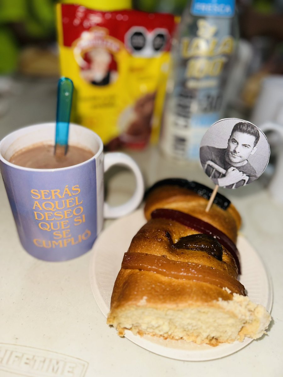 Estrella_Manu's tweet photo. Rosca Riverista, si @_CarlosRivera me ve… será aquel deseo que si se cumplió ✨♥️
Feliz día de Reyes 🤴🏼🤴🏽🤴🏿 https://t.co/RODL5kXf5K