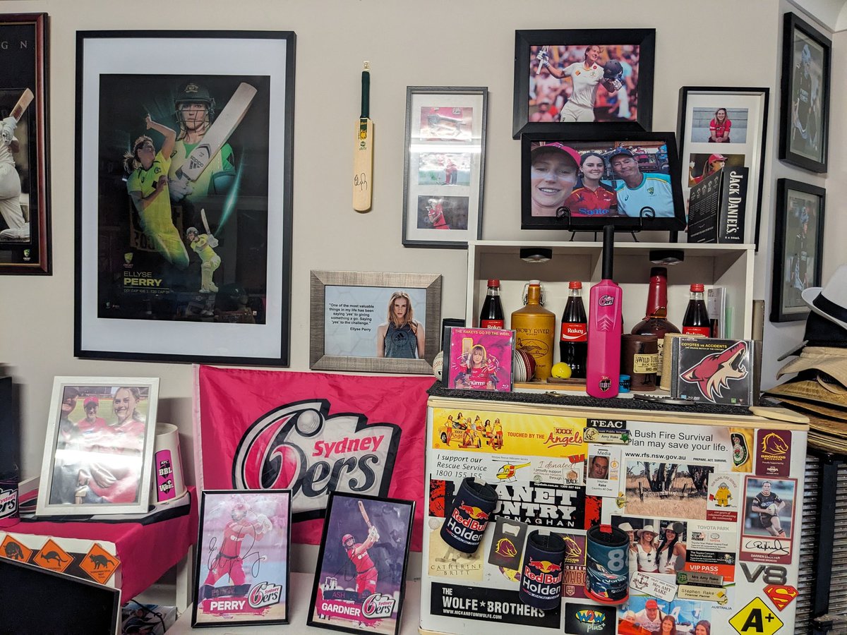 Congratulations on International Game  #300 <a href="/EllysePerry/">Ellyse Perry</a> #cricket #WomensCricket #InternationalCricket #ICC #Australia #Champion #Pez #CricketAustralia