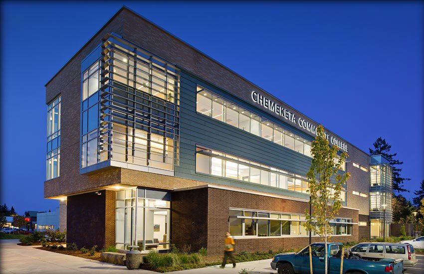 Eli Blackhawk tweet media