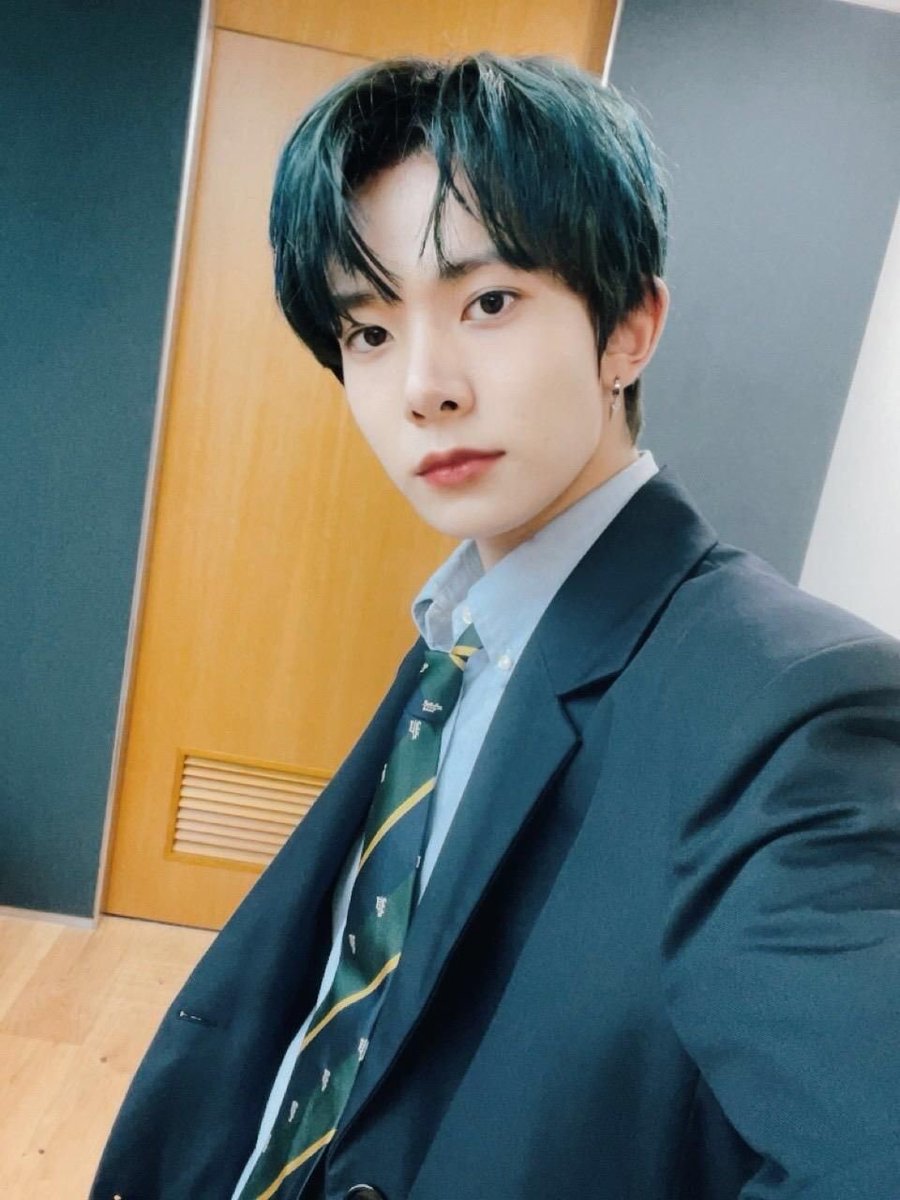 Qué mejor forma de iniciar la chamba que con la #𝑎ǝn𝐠e𝐥s𑁯𓈒𝑣𝕚bǝ̇ para disfrutar al máximo de ver a las reinas romperla con la joyita #𝐝𝐫ǝ̄a𝐦s·𝐜ö𝐦ǝ·𝕥𝐫ue, ahí le dicen a xiao y nori que les mando un saludito. 🌷

୨୧ — 𝚑𝚢𝚊𝚔𝚞𝚢𝚊  ⊹  𝗻𝘰𝖻𝗎