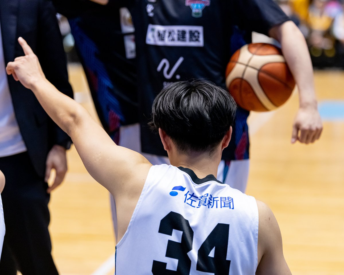 ile_ion_imn's tweet photo. #34 井上 諒汰 選手
カッコ良すぎたー！
#佐賀バルーナーズ #井上諒汰 #りょぅぴ
#仙台89ers #89ers #Bリーグ
#Bリーグ好きな人と繋がりたい
#Bリーグ好きと繋がりたい https://t.co/erwVIij4dw