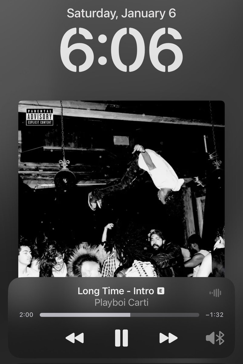 OvOBrezzzy's tweet photo. This song man you can really play this song at your lowest or highest and both gon hit https://t.co/xaZ42PQG5Z
