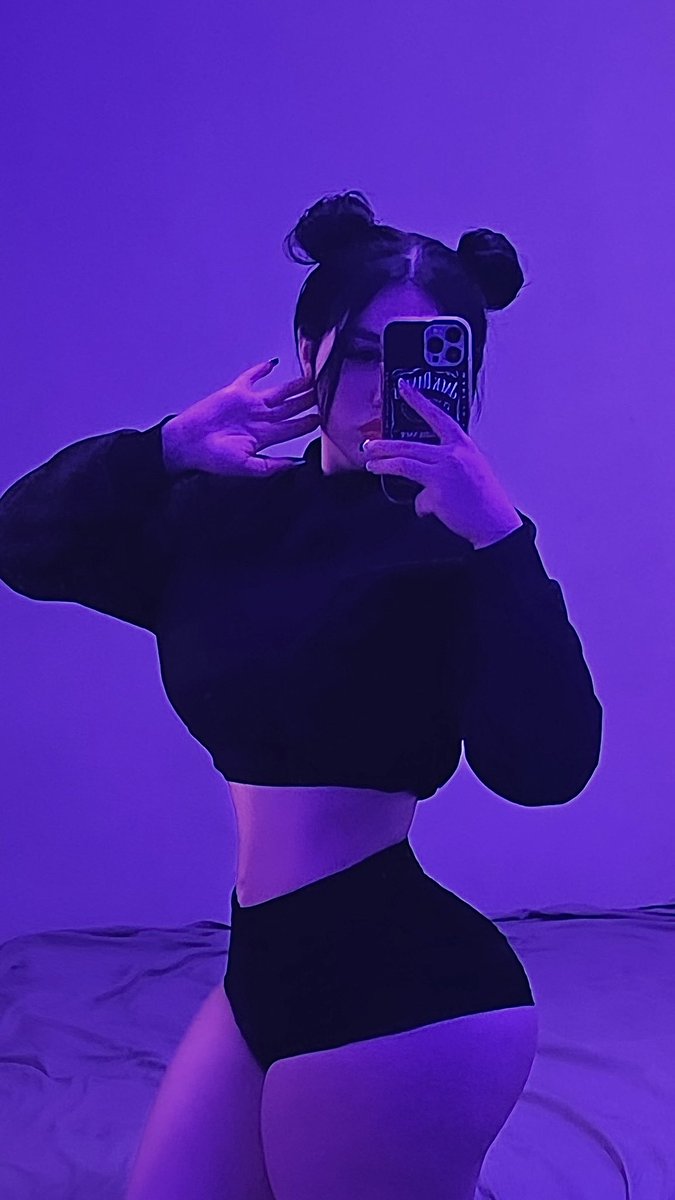 Genesiscruzm's tweet photo. 👽 https://t.co/4uBTIu1XP8