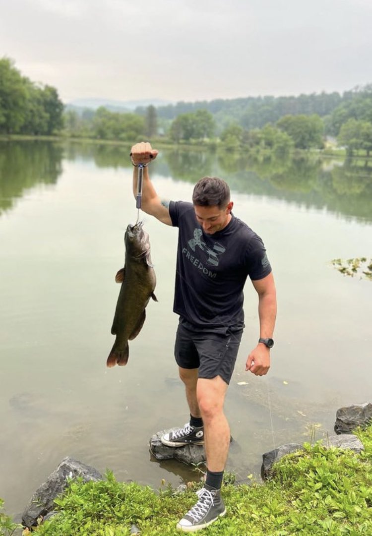 Love fishing 🎣,this is why I miss my dad so
Much
