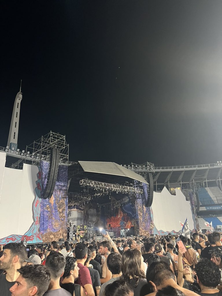 A un corazón que se escapa
no lo quieras enjaular