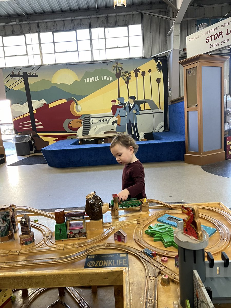 stacy_bernstein's tweet photo. Saturday 🚂 https://t.co/YsTT3jGiJC