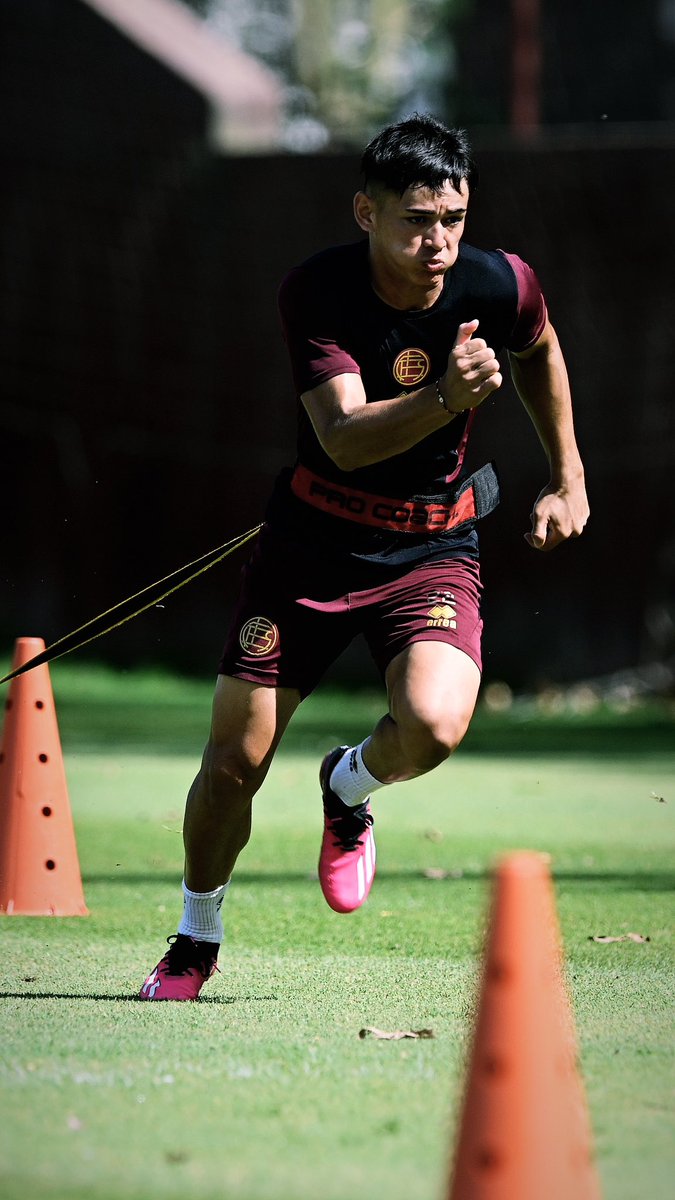 Juliosoler_'s tweet photo. 👊🏾🇱🇻 https://t.co/bNPM8wEbOu