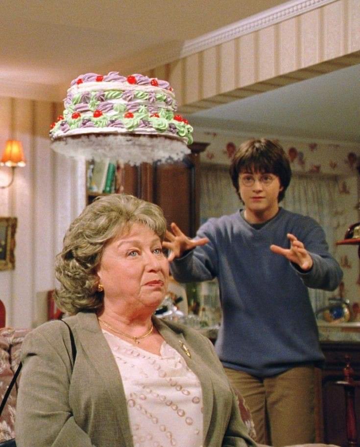 ProfessorDum's tweet photo. Dobby obrigado por isso! Amo essa cena kkkk https://t.co/SIJwDZE7yU