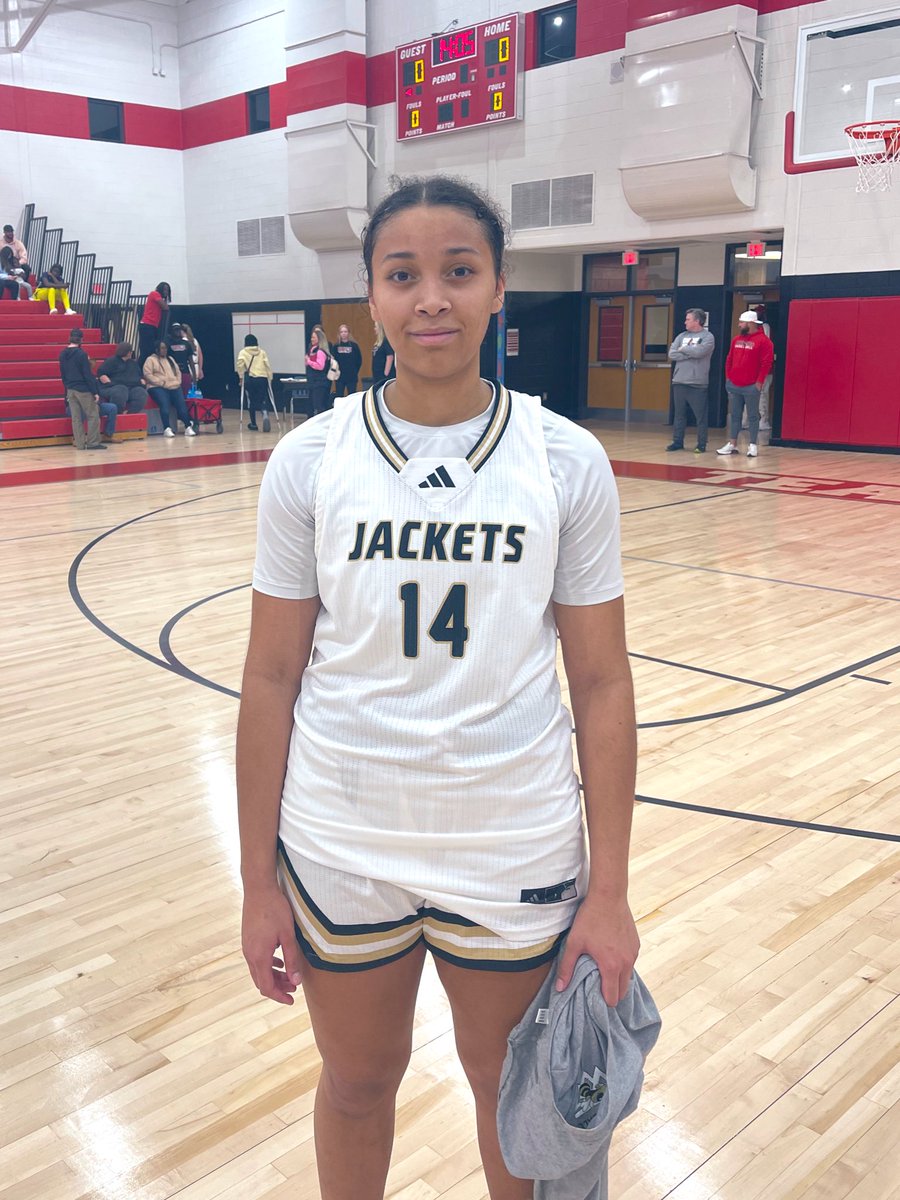 ‘25 @Jaylan_Moore_ (Calhoun) is a 6’0” F/C that came up big for her team in crucial moments today. Moore plays with energy, effort and never cheats her teammates. 🏐Also, a volleyball standout, with a 4.0 GPA 📌@CalhounWBB 📌@WoodEliteSkillz #WoodEliteShowdown