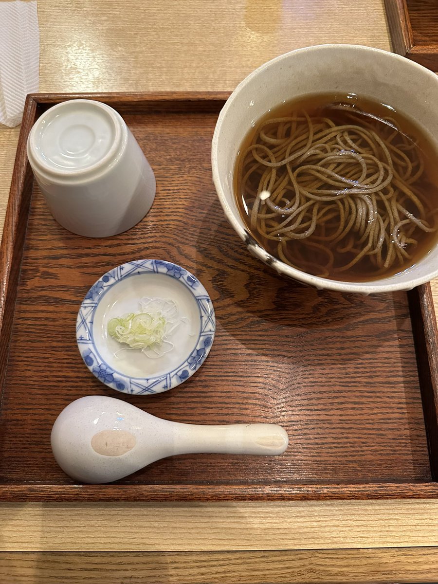 minamiyajinn's tweet image. はやくも今年1週間。美味しいと噂の？蕎麦だけでは足りず安定のゴジラマック〜健康ランド行きますw
#そば  #マック　#健康ランド