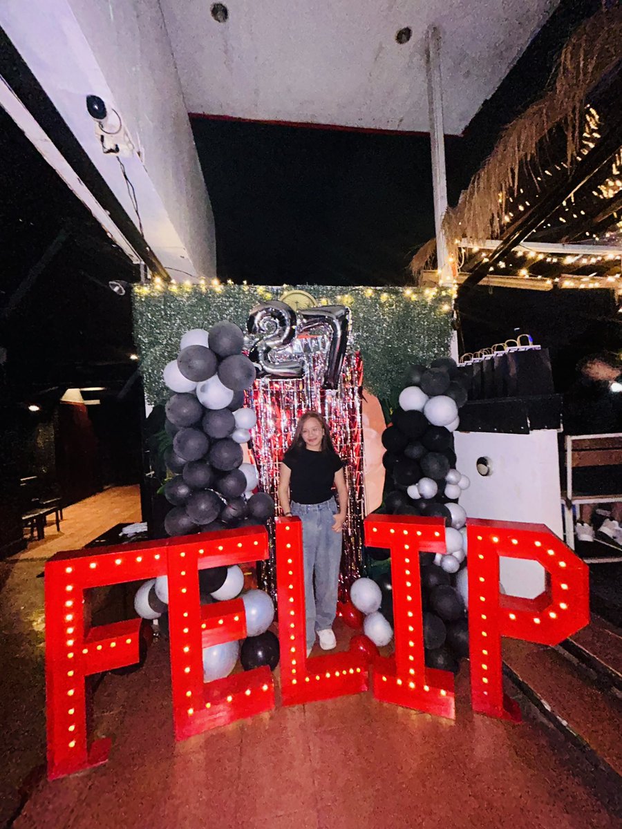 janeeechantress's tweet image. 1st CSE. Advance dipaphy hartby our rocksta @felipsuperior .

Fun. New friends. Rock.
Thank you to the amazing admins behind this event.

#FELIP_VEINTISIETE 

🐥🐣